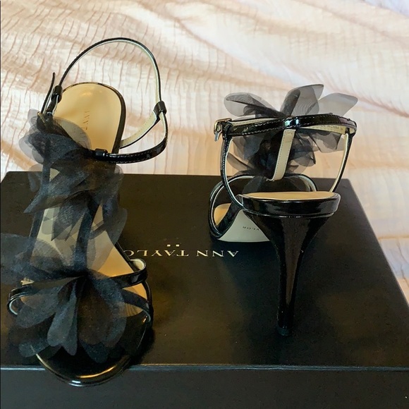 NWT Ann Taylor Cameron Bloom Sandal - Picture 3 of 7
